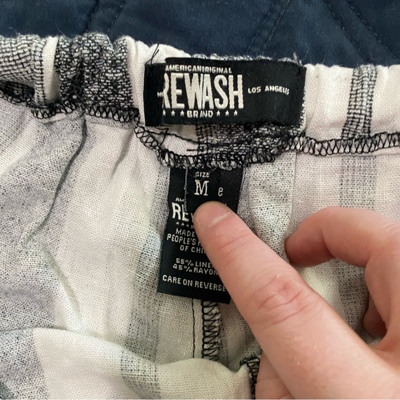 Rewash | Linen Shorts - Picture 6 of 6